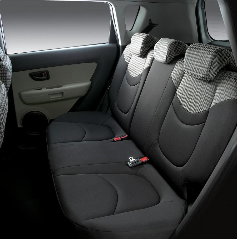  Kia Soul 2010 года  (фото 32 из 49)